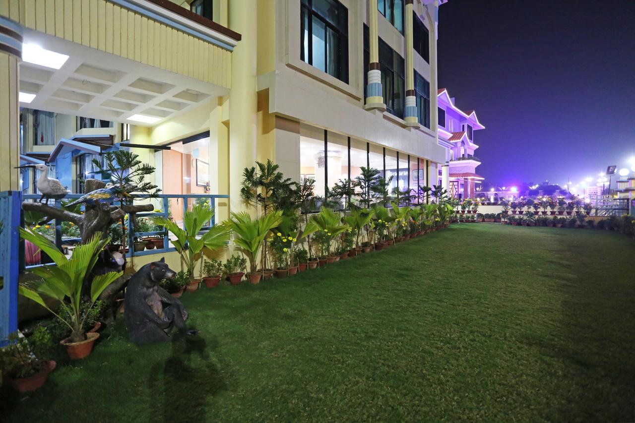 Hotel Niladri Puri Exterior photo